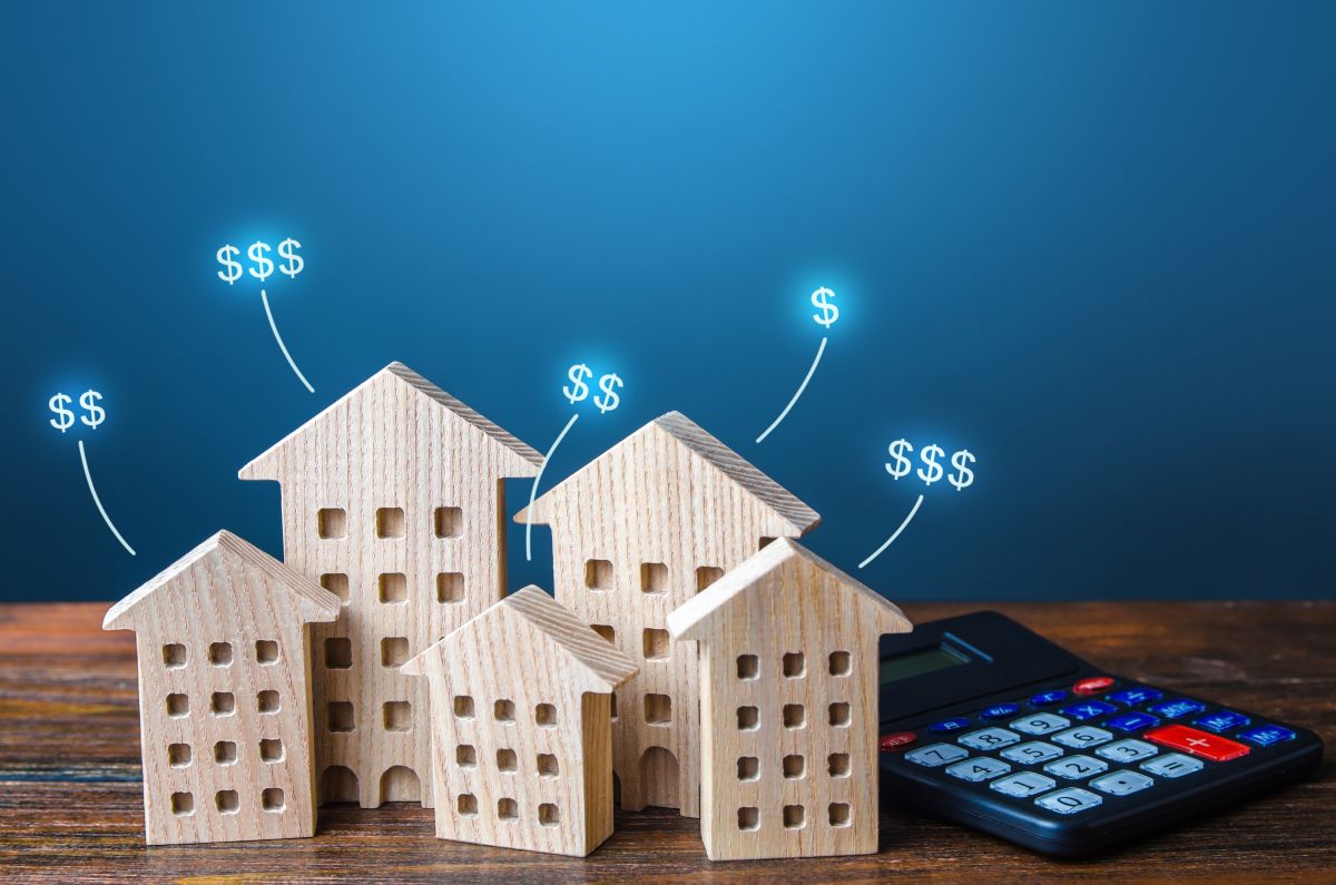 When the Market Shifts: How to Adjust Your Rental Strategy for Economic Ups and Downs